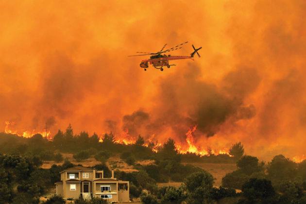 Τραγωδία στο Μάτι: Ευθύνες στην Πυροσβεστική επιρρίπτουν στελέχη της ΕΛ.ΑΣ. και της Τροχαίας