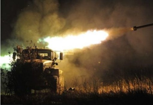 Μάχες στο Ντονιέτσκ – Nεκροί & τραυματίες Ουκρανοί και Πολωνοί – Μόσχα: Θα κτυπούσαν με χημικά!