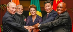 Κωδικός «R5»: Το σχέδιο των BRICS για κοινό αποθεματικό νόμισμα θα τελειώσει την τυραννία του δολαρίου στον παγκόσμιο Νότο