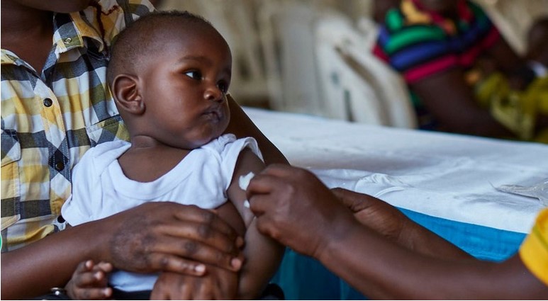 ΦΑΚΕΛΩΜΑ ΑΠΟ ΤΗ ΜΕΡΑ ΤΗ ΓΕΝΝΗΣΗΣ ΤΩΝ ΠΑΙΔΙΩΝ!!!!!!!!!!! Πρόγραμμα «Βιομετρικής Παρακολούθησης Εμβολίων» Δοκιμάζεται σε Μωρά στην Κένυα