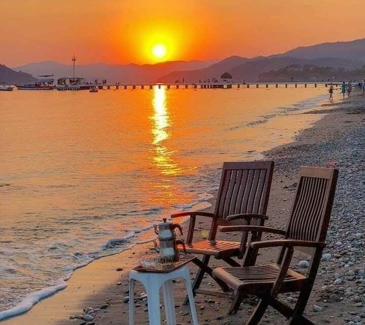 χωρίς τις μάσκες μας…(μουσικό βίντεο και ταινία)