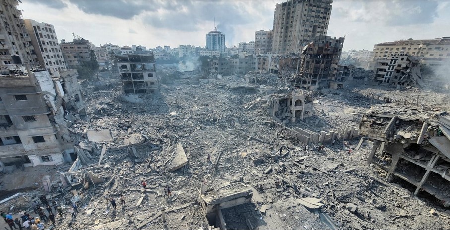 Συντρίμμια και θάνατος παντού: Ασύλληπτες εικόνες από την ισοπεδωμένη Γάζα