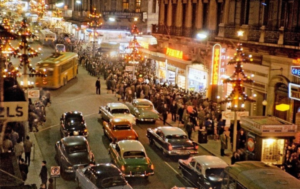 Εικόνες μια άλλης εποχής! Πως ήταν η Αθήνα τα Χριστούγεννα του 1960