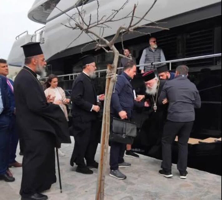 Από που κατεβαίνει ο … “από εδώ το εμβόλιο και από εκεί ο θάνατος”;;; ΑΠΟ ΠΟΥ;;;