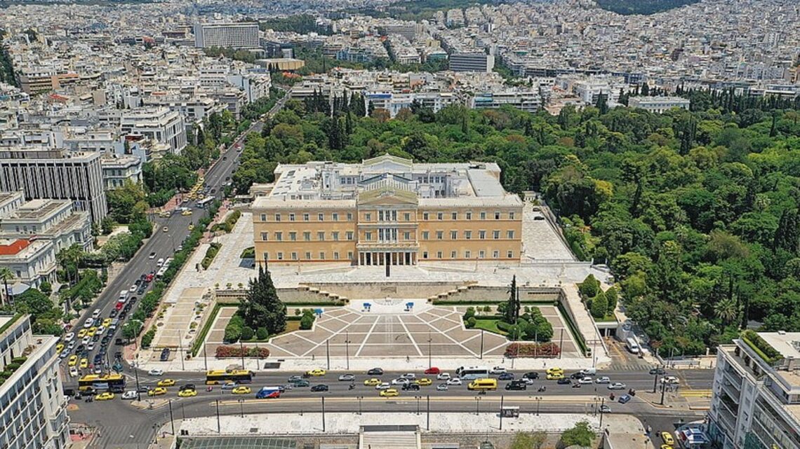 Vini Shino: Ο ΙΣΤΟΣ ΤΗΣ ΑΡΑΧΝΗΣ ΜΠΡΟΣΤΑ ΣΤΗ ΒΟΥΛΗ… ΑΠΟΔΕΙΞΗ ΜΑΓΕΙΑΣ ΚΑΙ ΟΧΙ ΜΟΝΟΝ… (βίντεο)